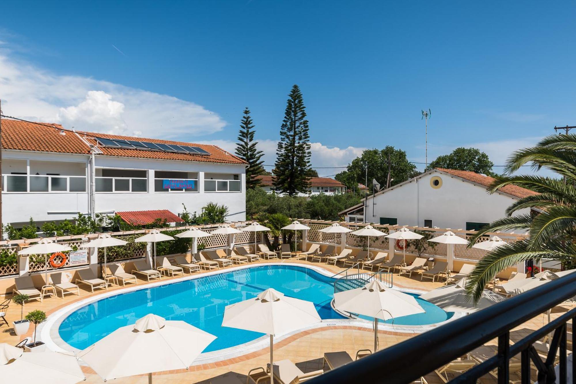 Konstantina Apartments Kávos Zewnętrze zdjęcie