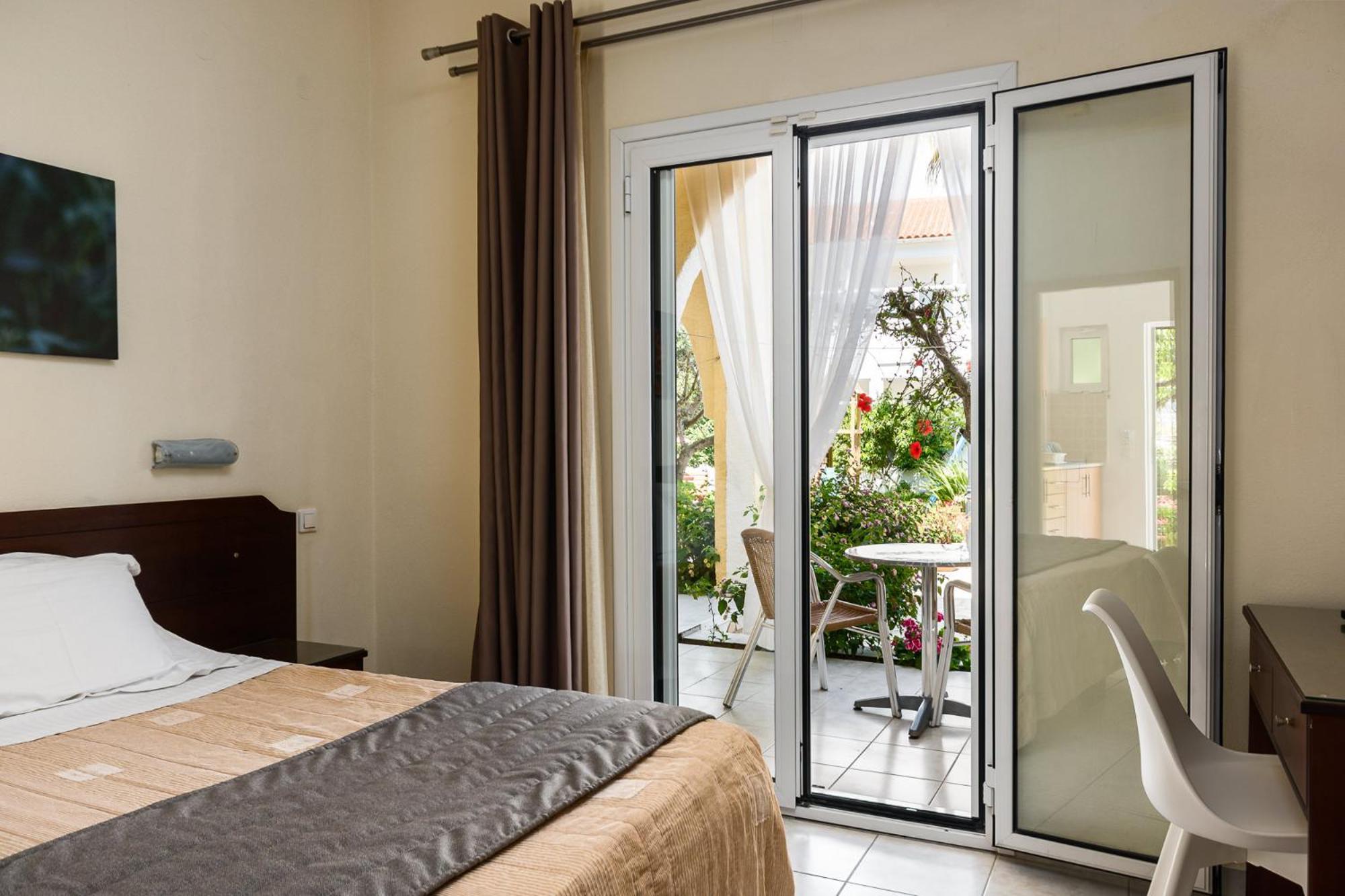 Konstantina Apartments Kávos Zewnętrze zdjęcie