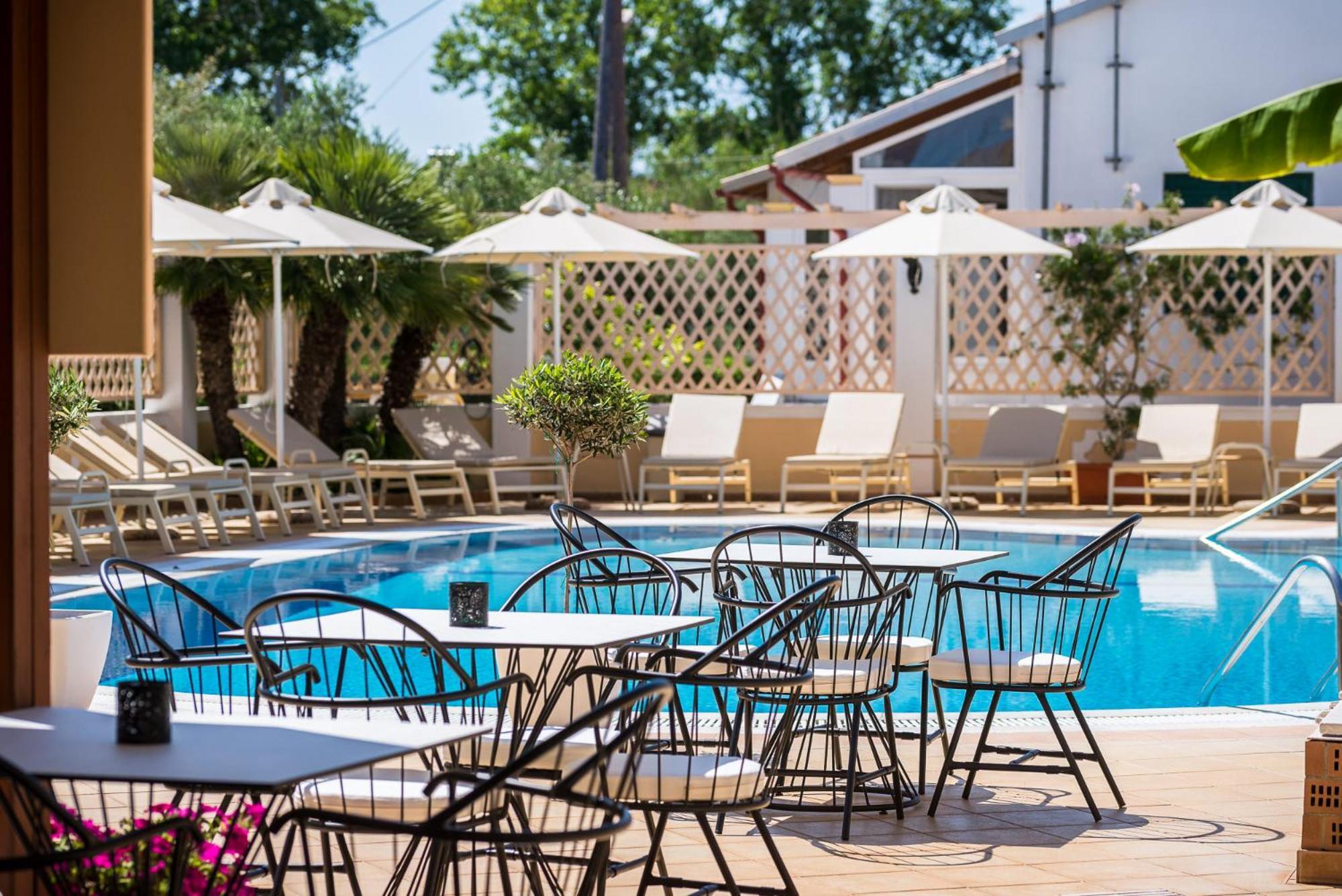 Konstantina Apartments Kávos Zewnętrze zdjęcie
