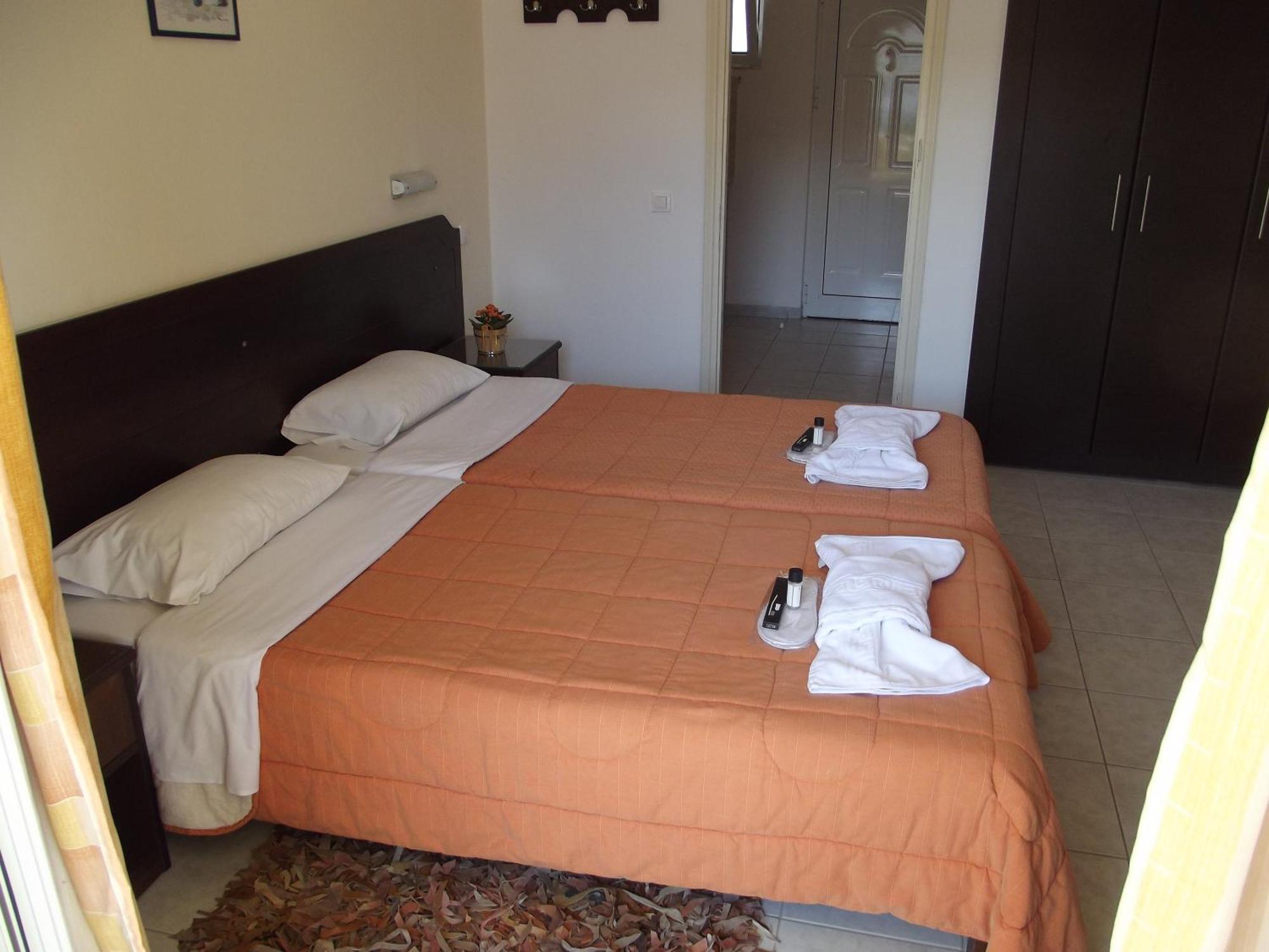 Konstantina Apartments Kávos Zewnętrze zdjęcie