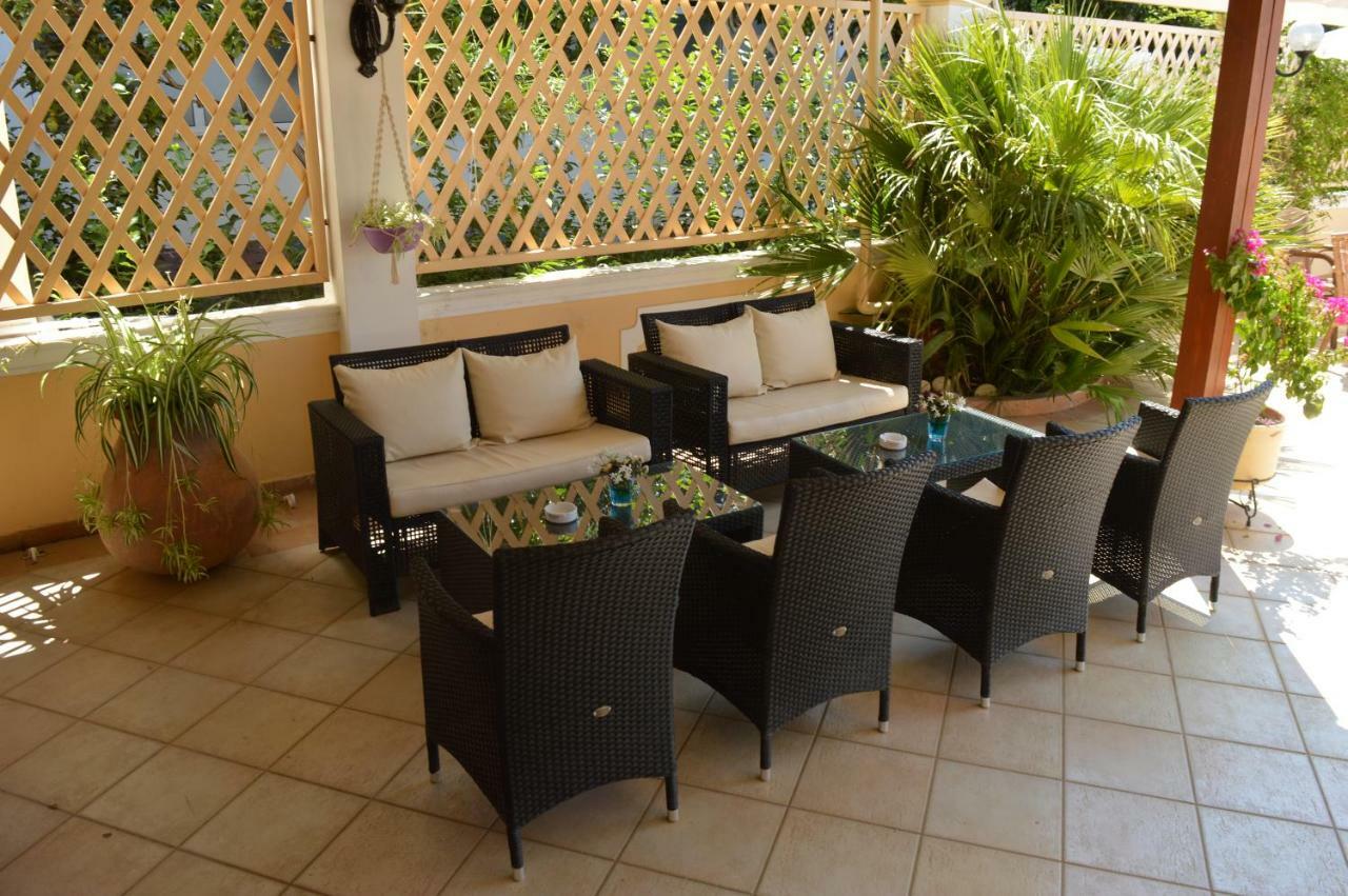 Konstantina Apartments Kávos Zewnętrze zdjęcie